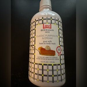 Brand New Beekman 1802 hand and body wash in classic pumpkin pie & cream scent.